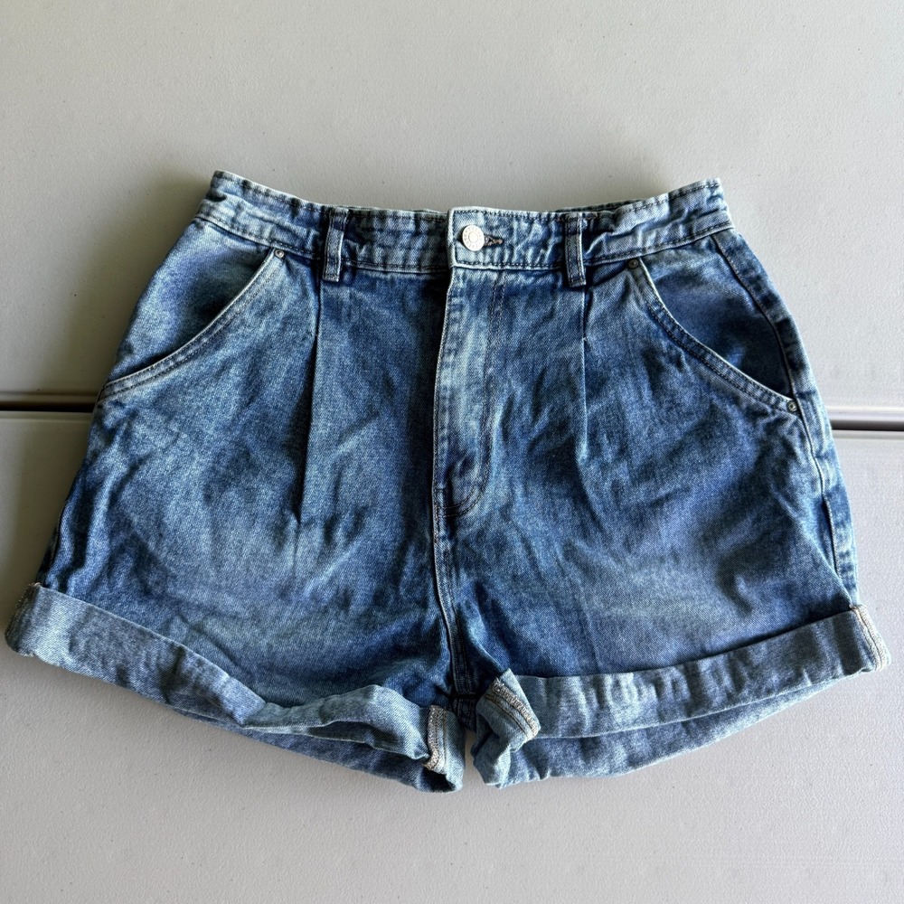 Refuge Denim Mom Shorts Women 9 Blue Acid Wash High Rise Pleated Cuffed Jean Sho